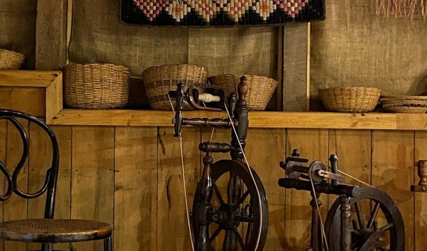 Todos los objetos fueron recopilados gracias a las familias de los Colonos de nuestra zona.