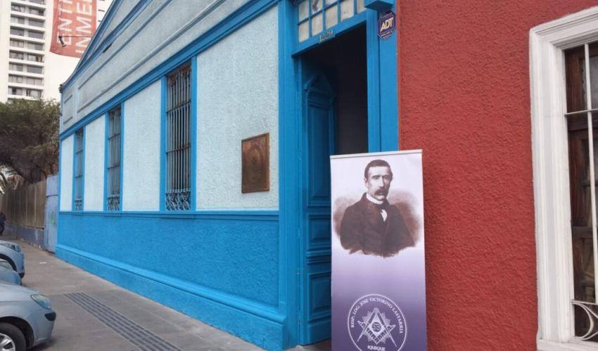 Fachada Club de la República