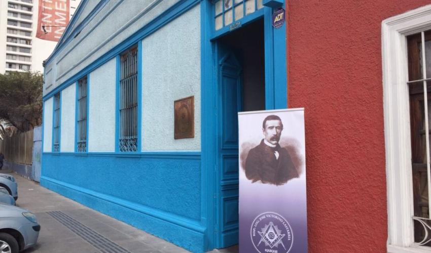 Fachada Club de la República