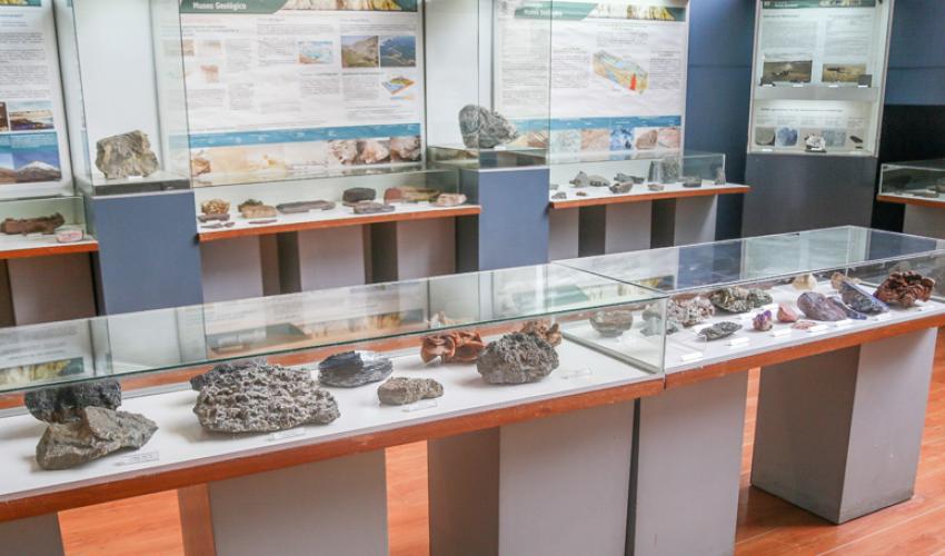 Parte de la colección minerales de nuestra exposición museológica